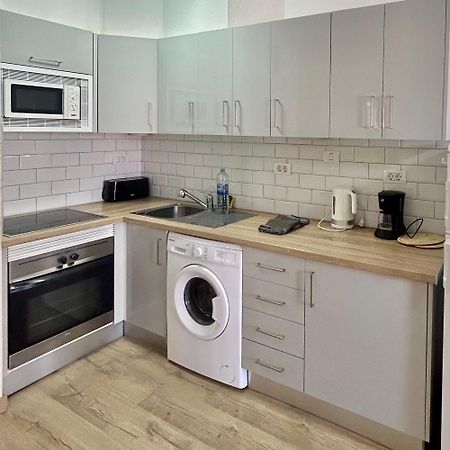 Lovely 1 Bed Apartment In Castle Harbour C108 Los Cristianos  Ngoại thất bức ảnh